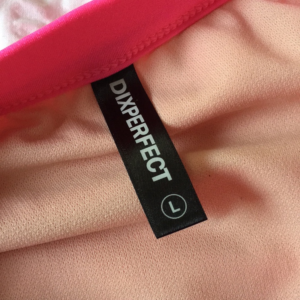 Hot Barbie Pink swimsuit - Picture 4 of 6